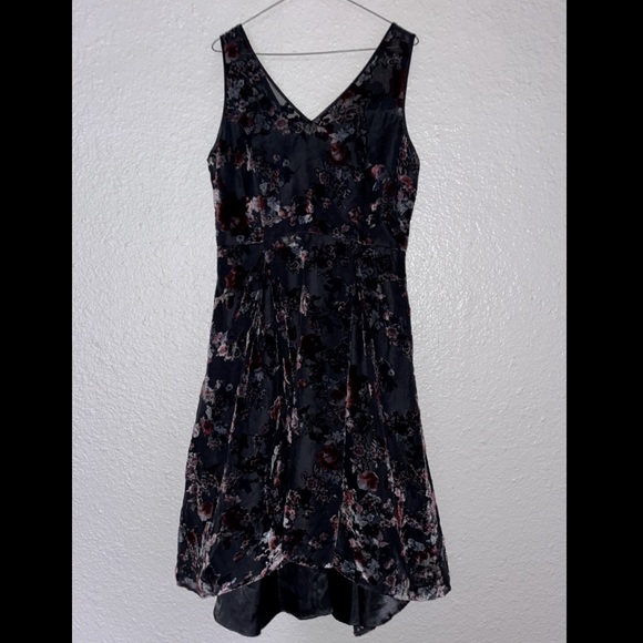 Printed High to Low Fit and Flare Dress with Tulle Bottom - Picture 5 of 5